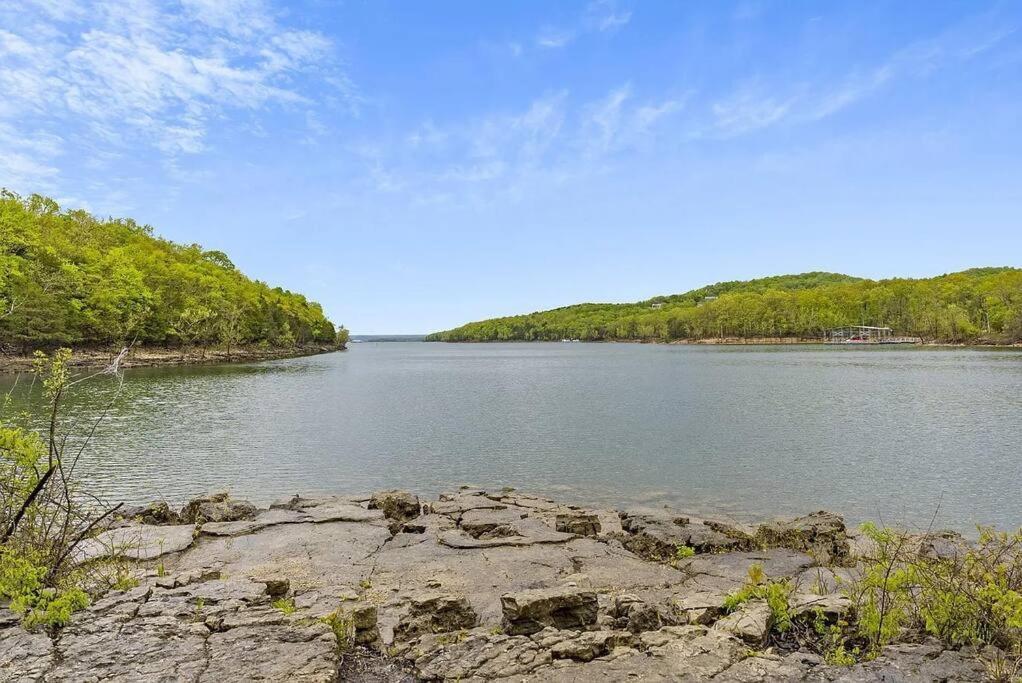Modern Comfort: Updated Cozy Condo In Indian Point Branson Esterno foto