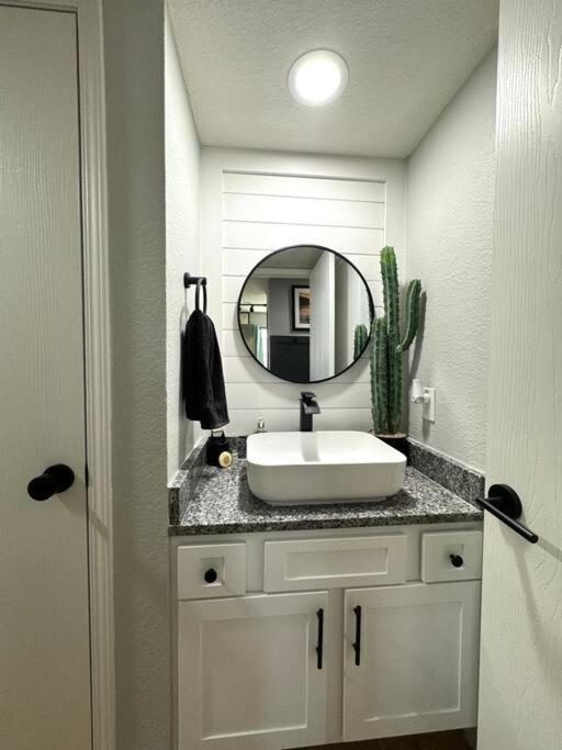 Modern Comfort: Updated Cozy Condo In Indian Point Branson Esterno foto